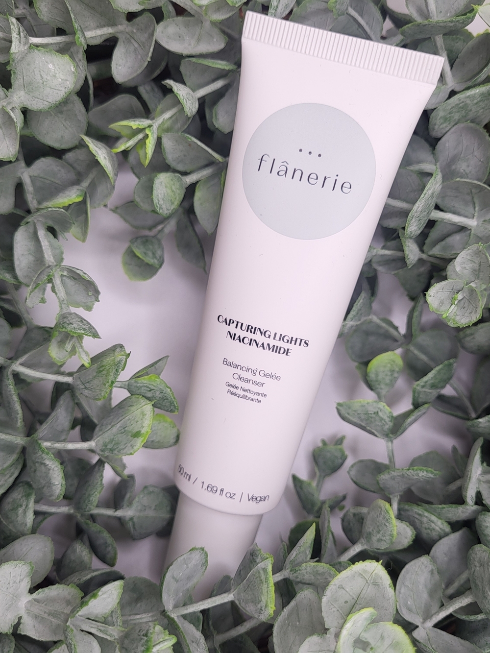 flânerie Capturing Lights Niacinamide Balancing Gelée Cleanser